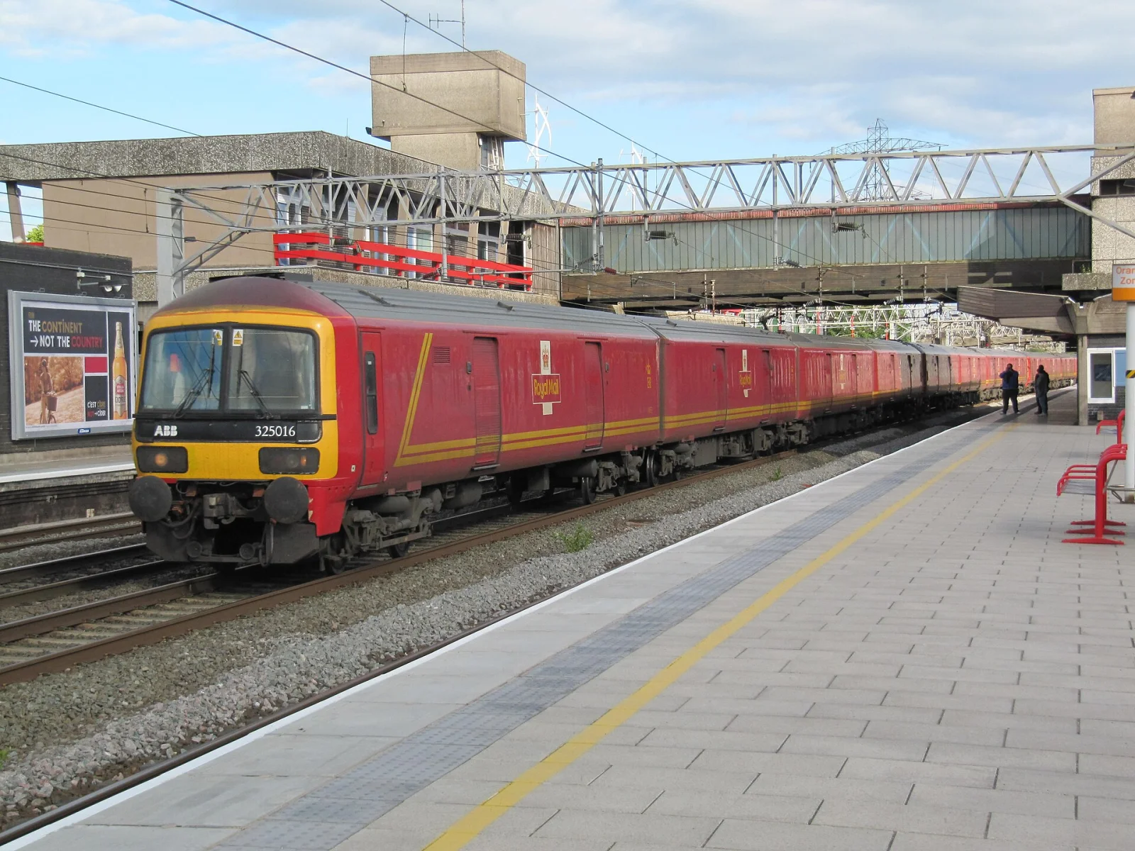 Class 325 image